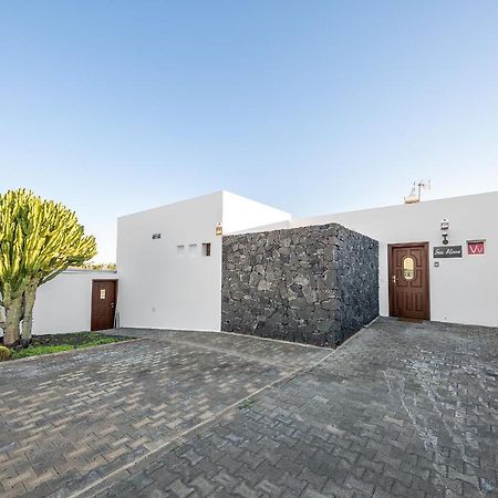 Sea Moon Lanzarote Villa Playa Blanca  Buitenkant foto